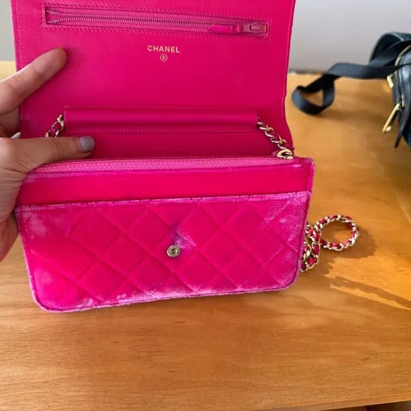 velvet chanel purse - Picture 4 of 7